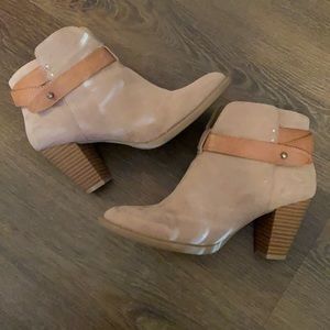 Francesca’s Ankle boots size 8